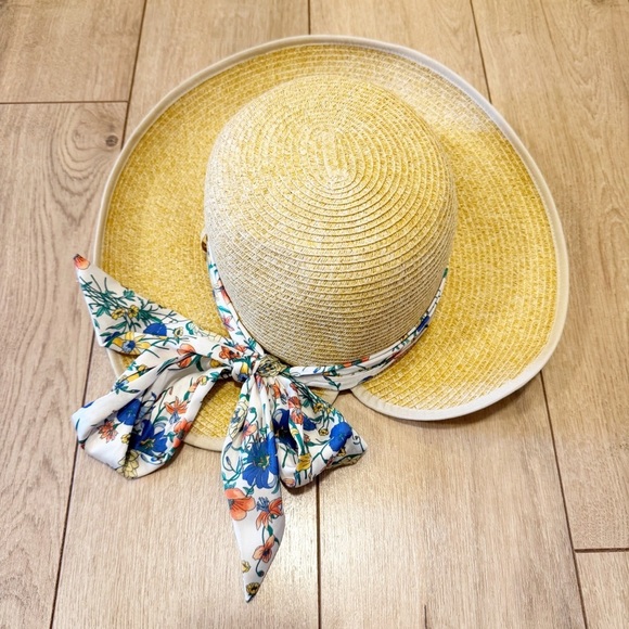 Talbots SCARF DETAIL BACKLESS FLOPPY HAT
straw sun hat.